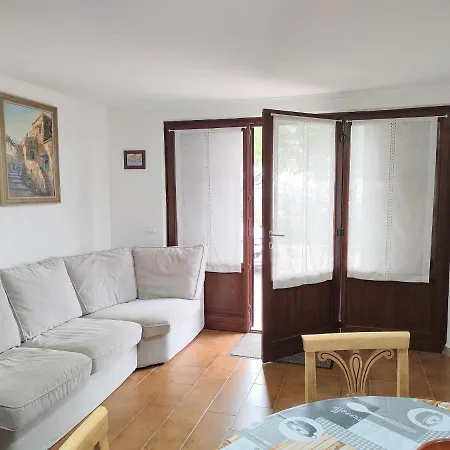 Cosy In With Shared Pool Pesaro