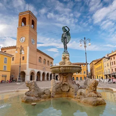 Cosy In With Shared Pool Pesaro